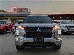 ميتسوبيشي اوتلاندر